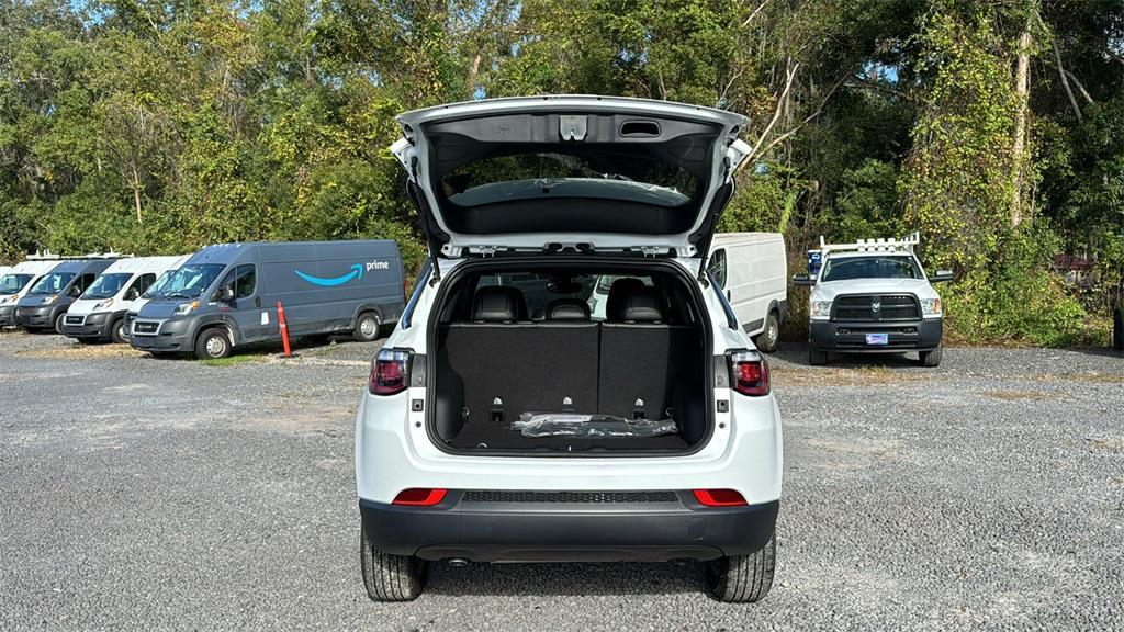 new 2025 Jeep Compass car, priced at $27,765