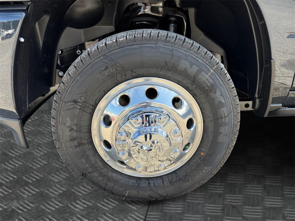 new 2025 Ram 3500 car, priced at $84,175