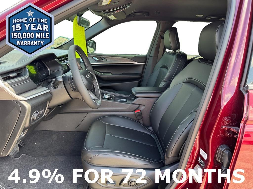 new 2025 Jeep Grand Cherokee car, priced at $38,945