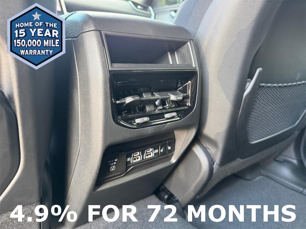 new 2025 Jeep Grand Cherokee car, priced at $38,945