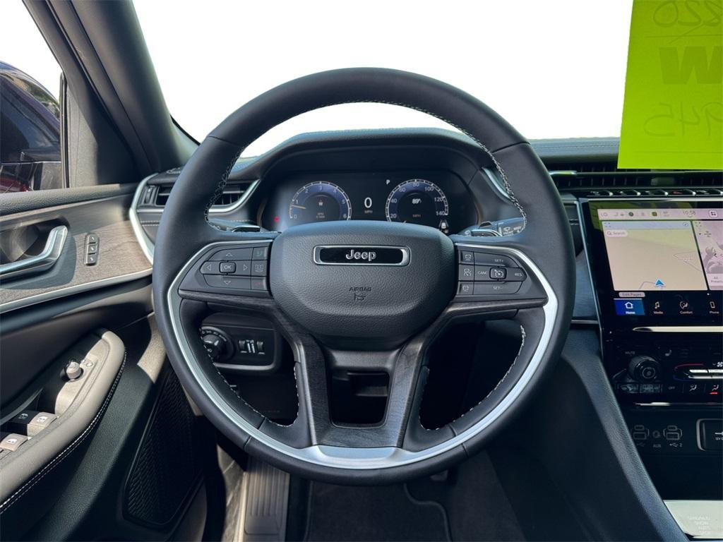 new 2025 Jeep Grand Cherokee car, priced at $41,550