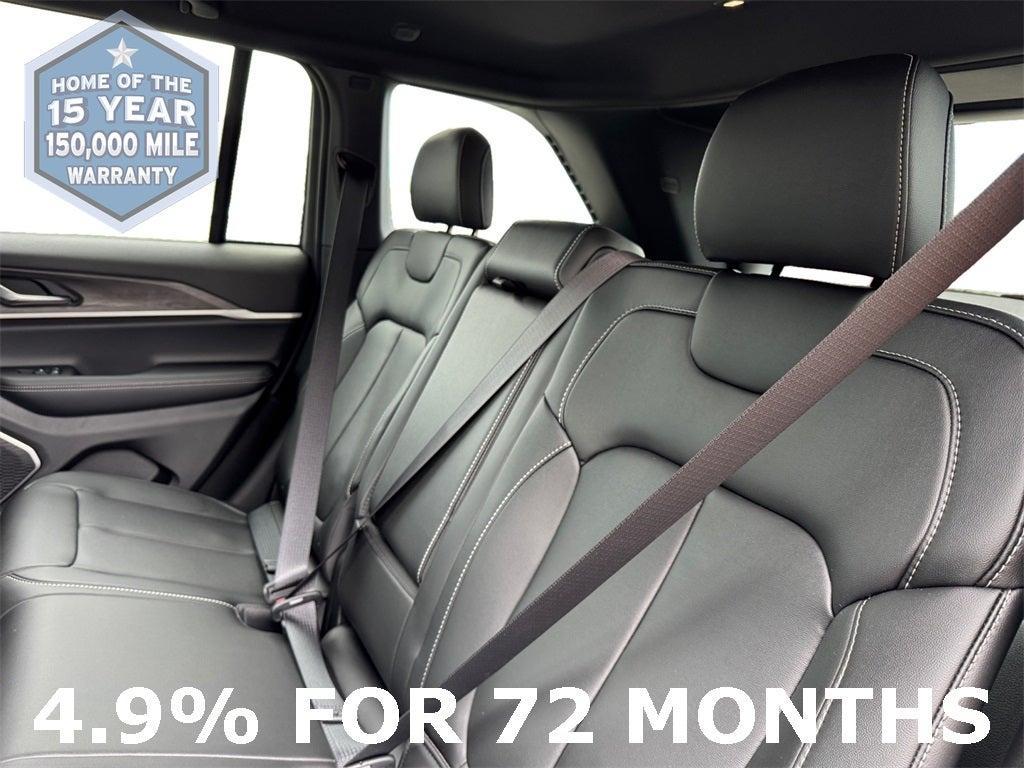 new 2025 Jeep Grand Cherokee car, priced at $38,350