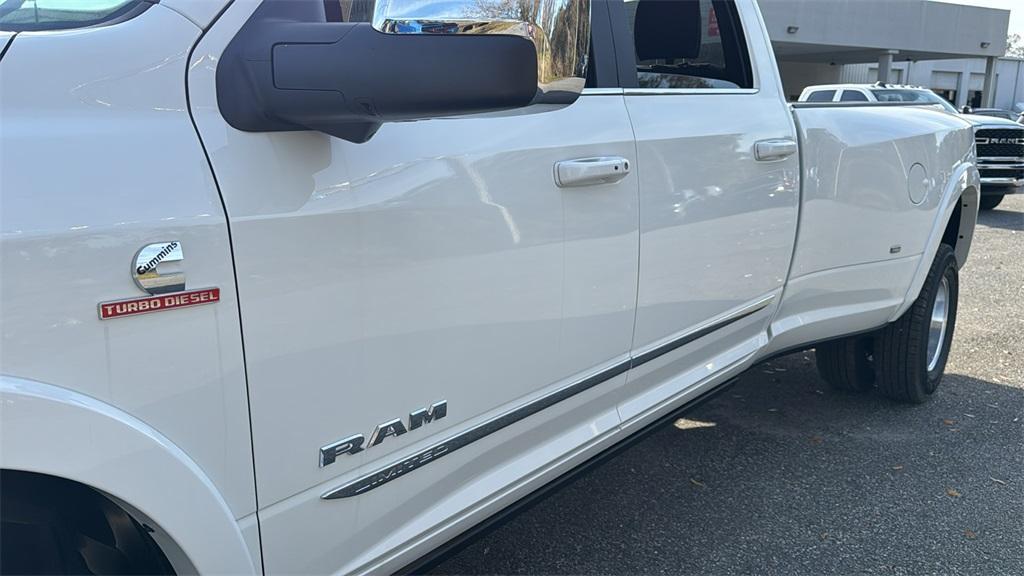 new 2024 Ram 3500 car, priced at $87,966