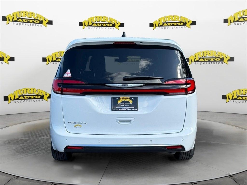 new 2025 Chrysler Pacifica car, priced at $47,677