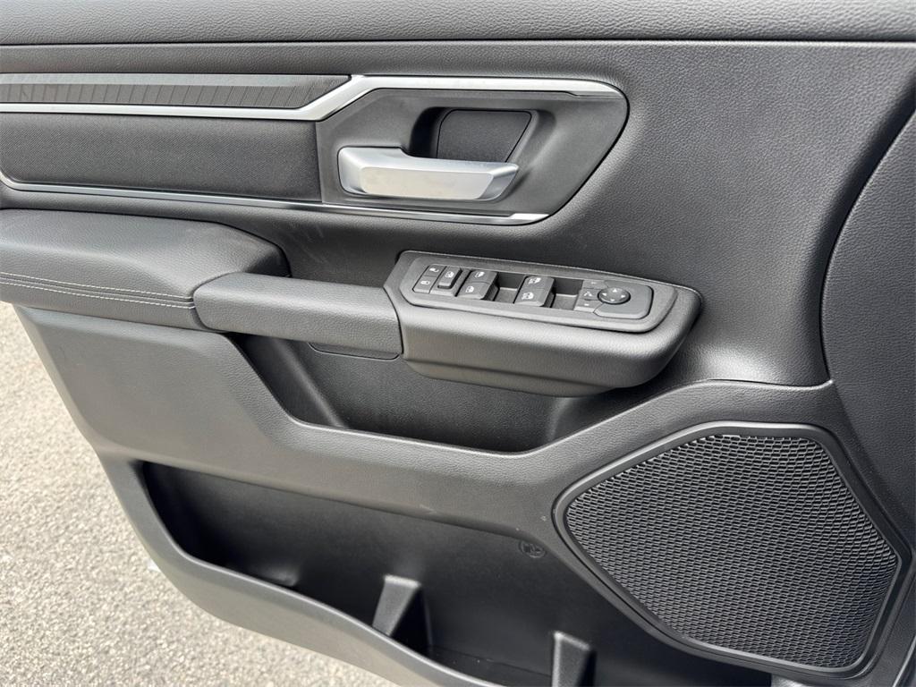 new 2025 Ram 1500 car, priced at $45,937