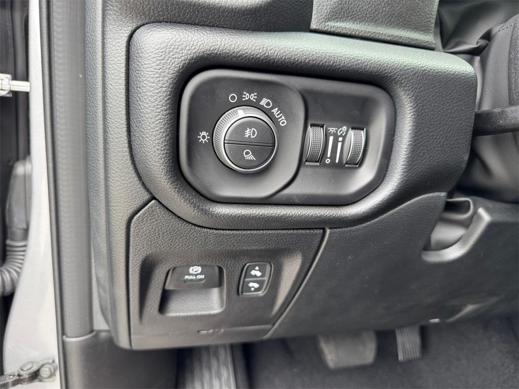 new 2025 Ram 1500 car, priced at $45,937