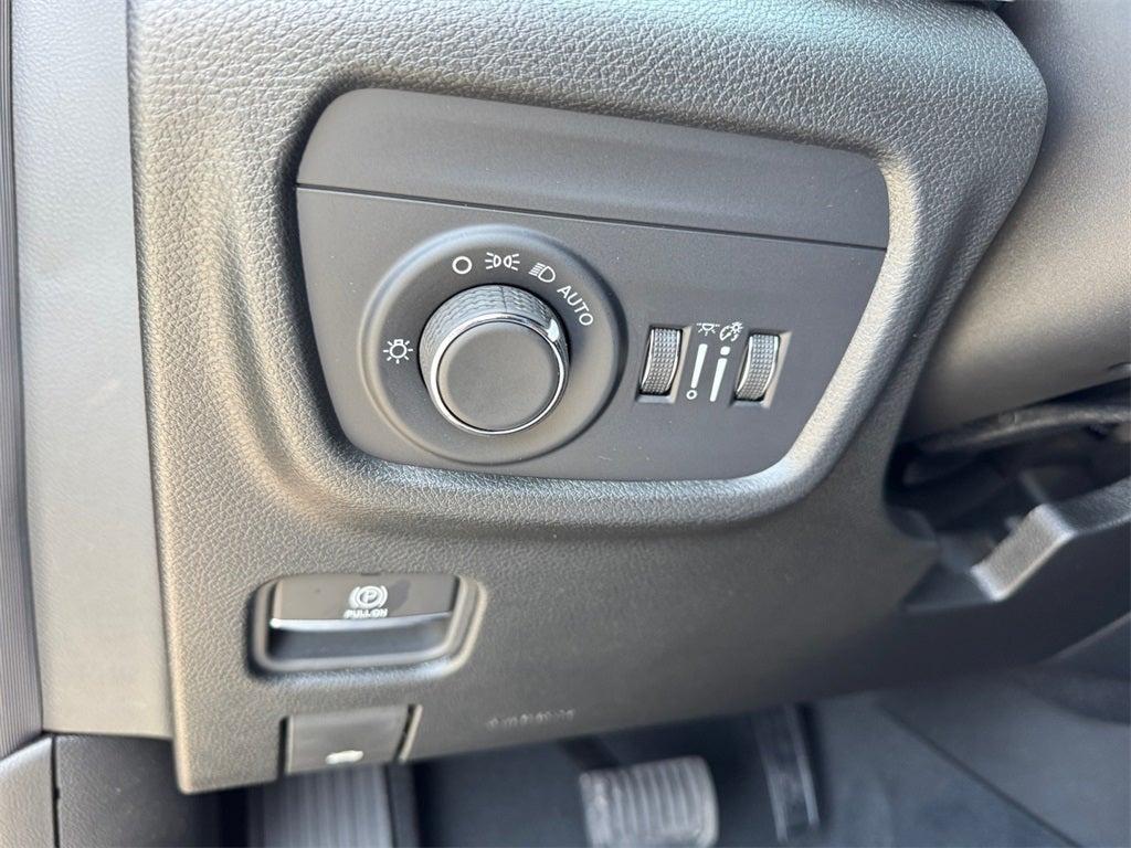 new 2025 Jeep Grand Cherokee L car, priced at $40,413