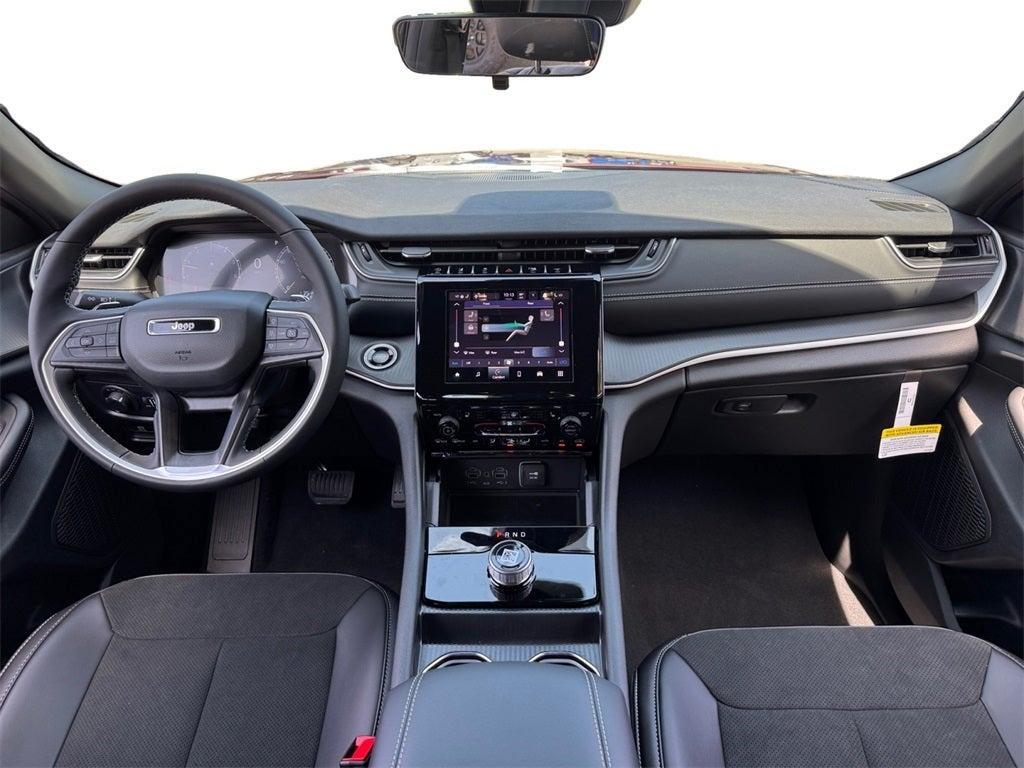 new 2025 Jeep Grand Cherokee L car, priced at $40,413