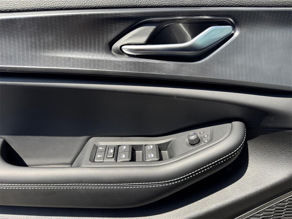 new 2025 Jeep Grand Cherokee L car, priced at $40,483