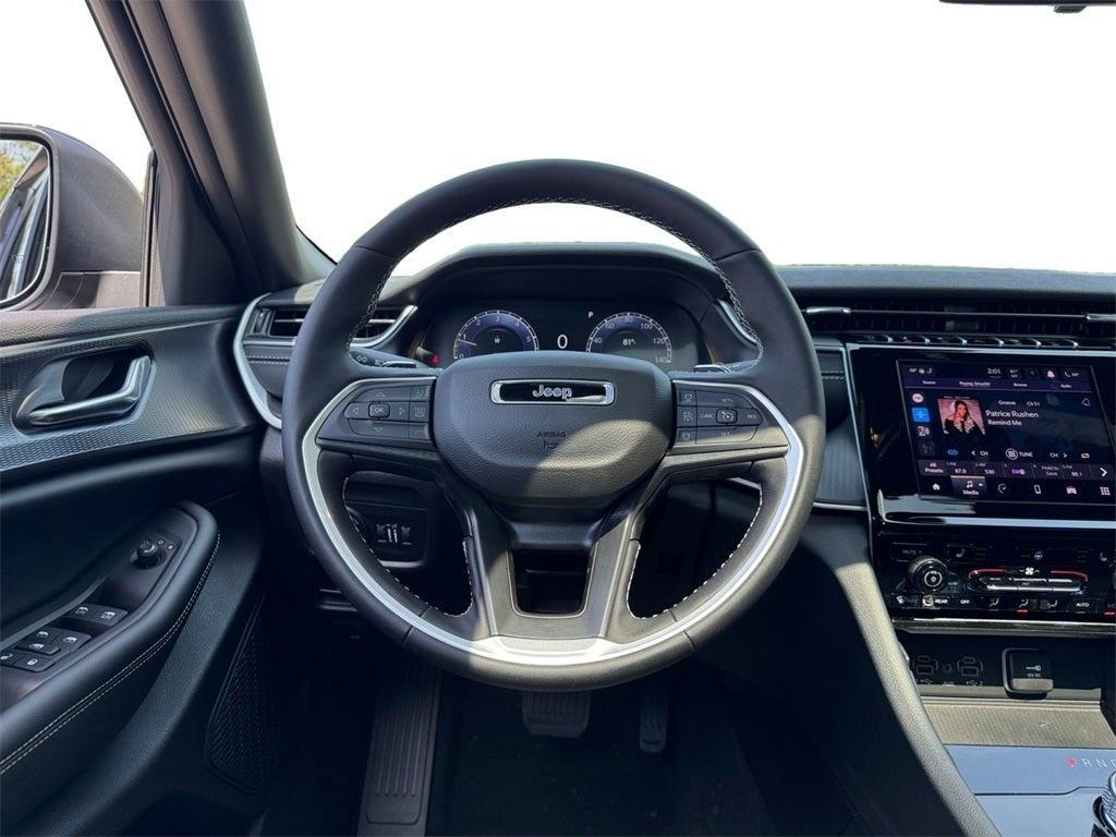 new 2025 Jeep Grand Cherokee L car, priced at $39,018