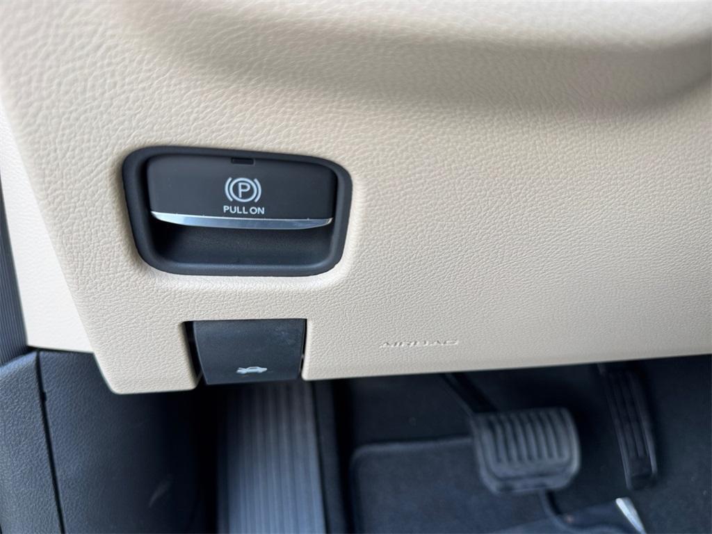 new 2025 Jeep Grand Cherokee L car, priced at $42,883