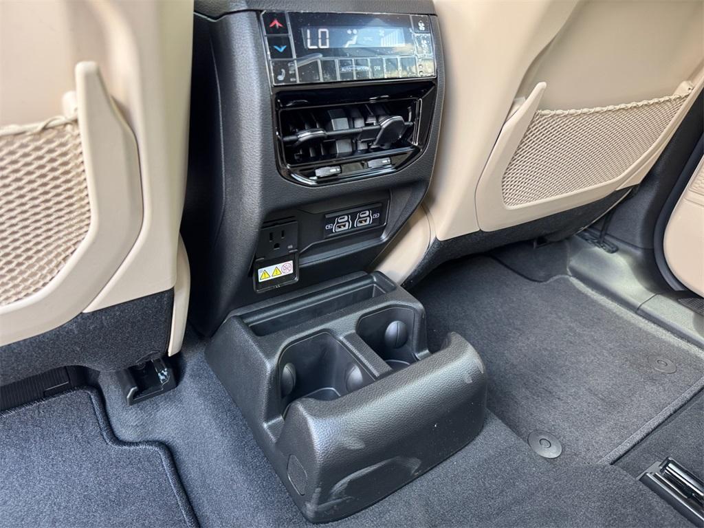new 2025 Jeep Grand Cherokee L car, priced at $42,883