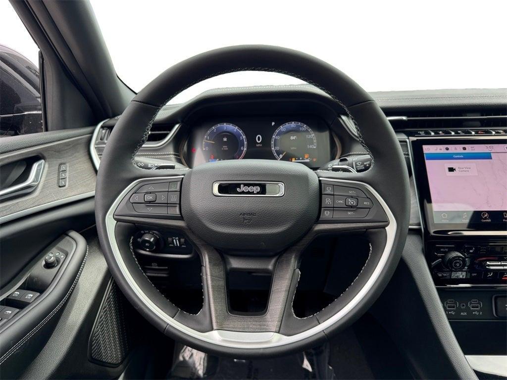 new 2025 Jeep Grand Cherokee car, priced at $39,931
