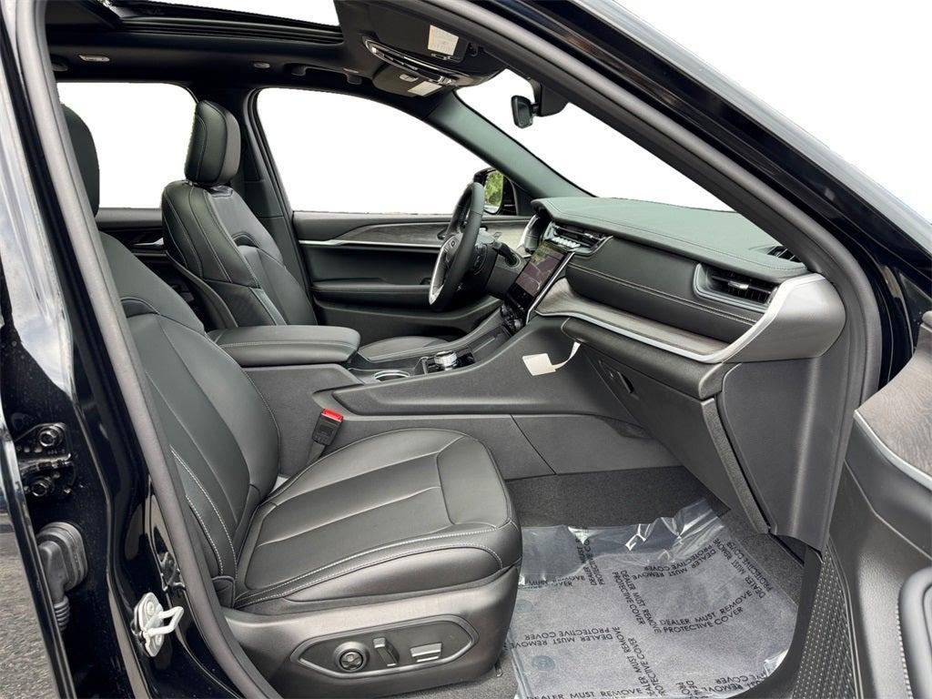 new 2025 Jeep Grand Cherokee car, priced at $39,931