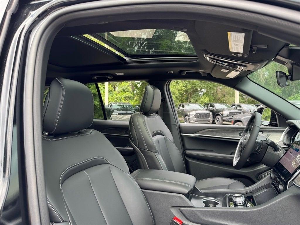 new 2025 Jeep Grand Cherokee car, priced at $39,931