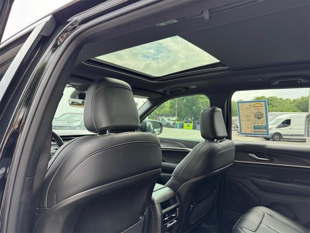 new 2025 Jeep Grand Cherokee car, priced at $39,931