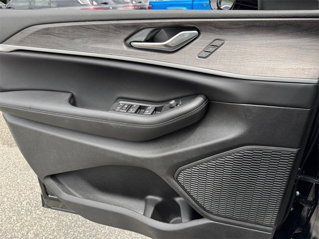 new 2025 Jeep Grand Cherokee car, priced at $39,931