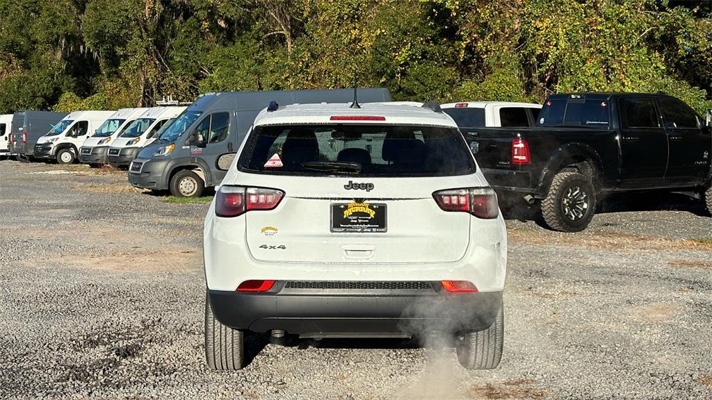 new 2025 Jeep Compass car, priced at $25,999