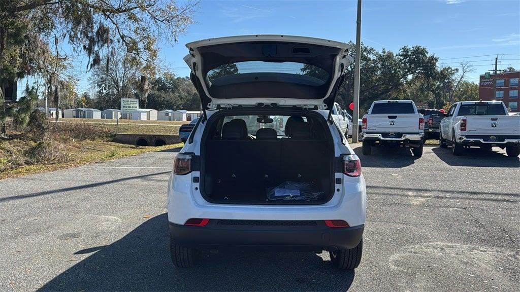 new 2025 Jeep Compass car, priced at $28,125