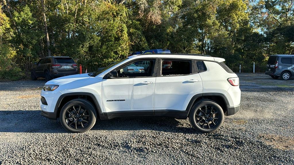 new 2025 Jeep Compass car, priced at $25,999