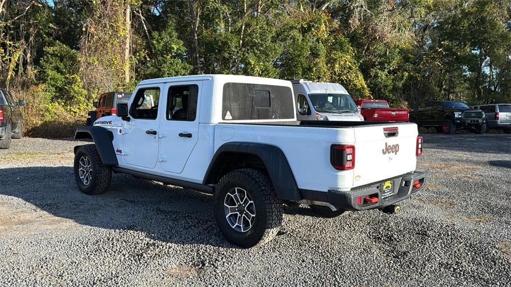 new 2025 Jeep Gladiator car, priced at $50,469