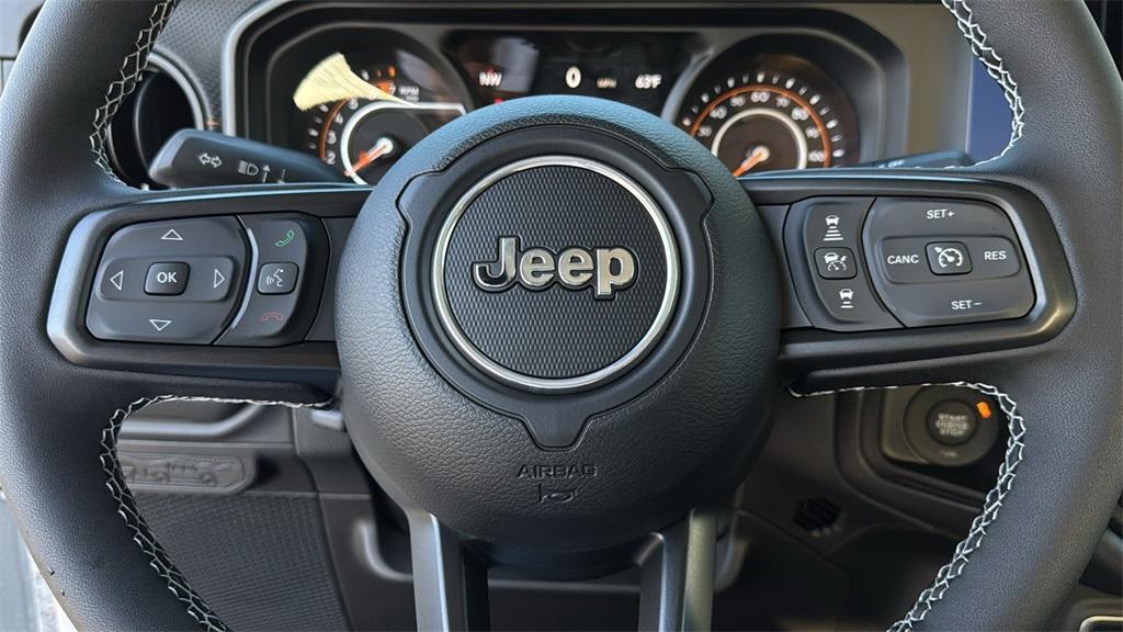 new 2025 Jeep Gladiator car, priced at $50,469