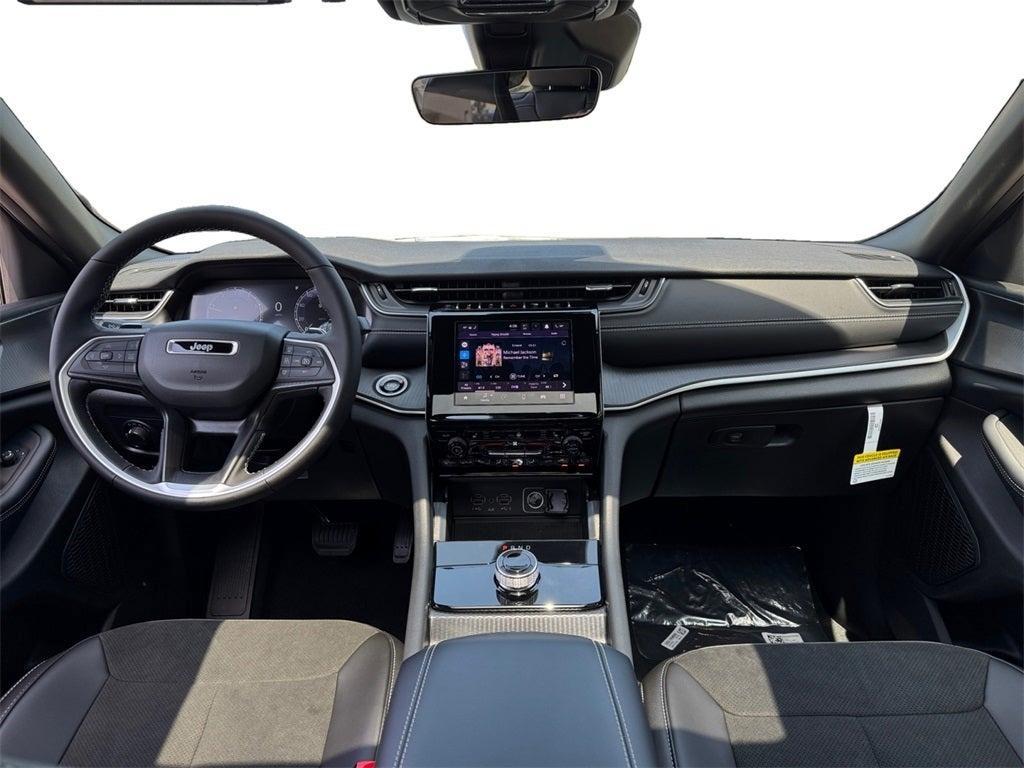 new 2025 Jeep Grand Cherokee L car, priced at $43,011