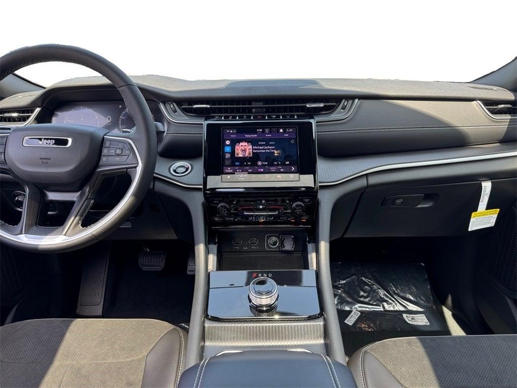 new 2025 Jeep Grand Cherokee L car, priced at $43,011