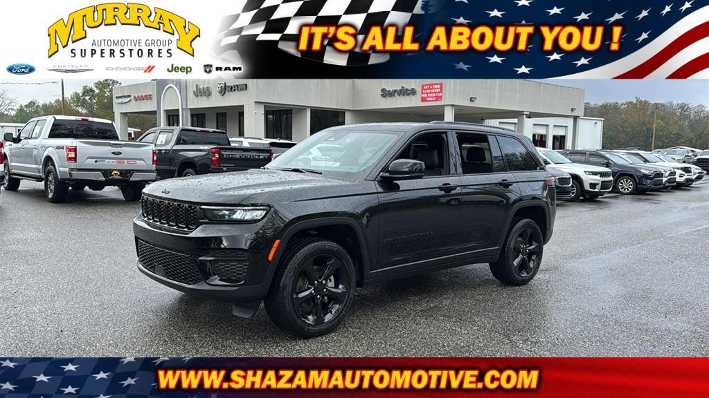 new 2025 Jeep Grand Cherokee car, priced at $42,500