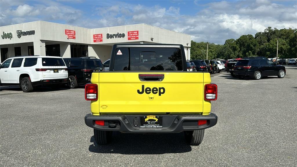 new 2024 Jeep Gladiator car, priced at $45,250