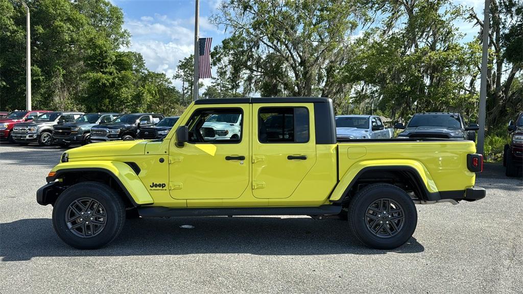 new 2024 Jeep Gladiator car, priced at $45,250