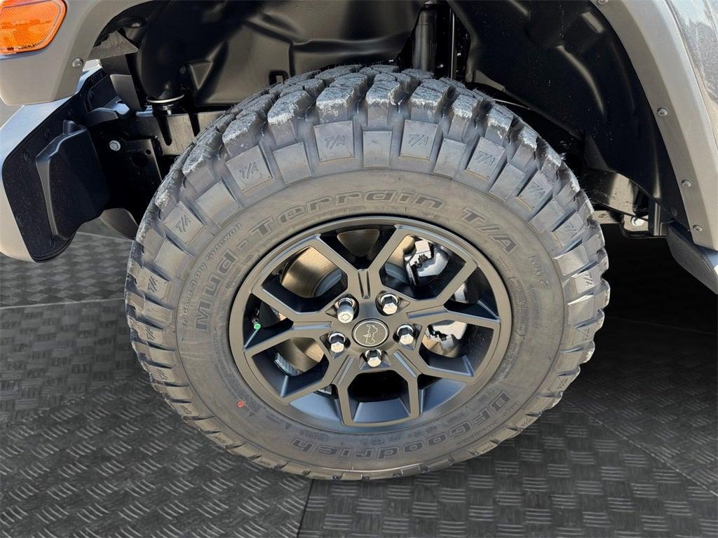 new 2025 Jeep Gladiator car, priced at $46,222