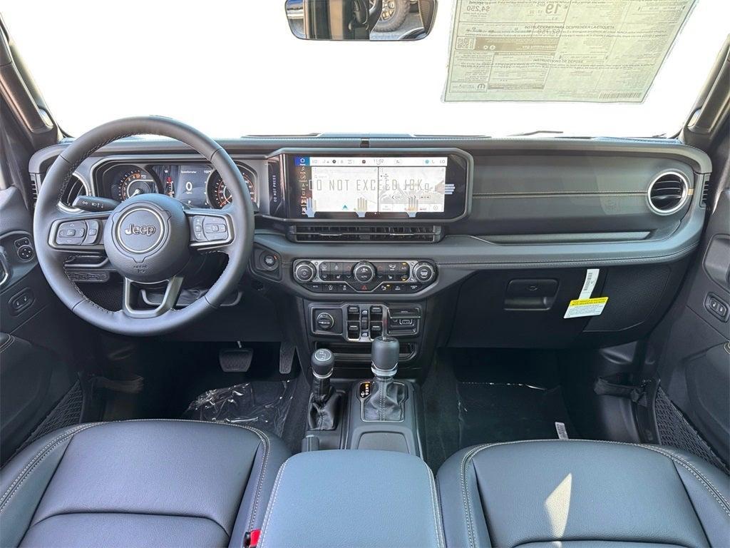 new 2025 Jeep Gladiator car, priced at $46,222