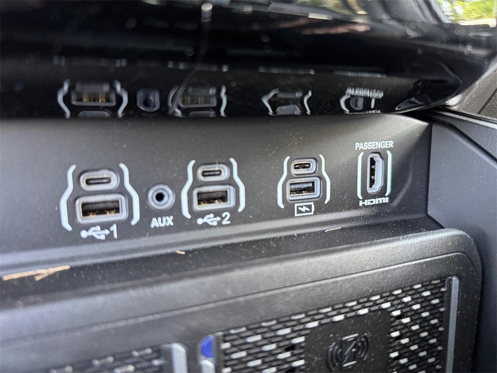 new 2025 Ram 1500 car, priced at $71,229