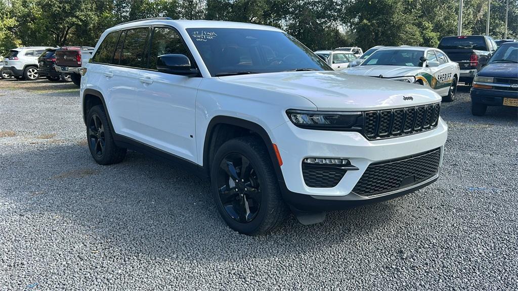 used 2023 Jeep Grand Cherokee car, priced at $36,060