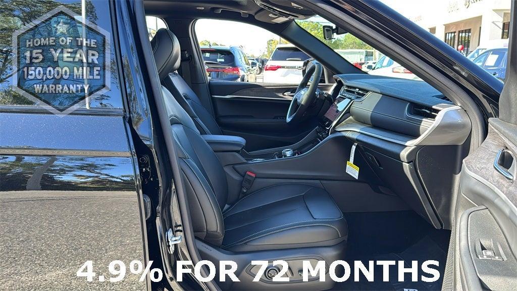 new 2025 Jeep Grand Cherokee car, priced at $42,404