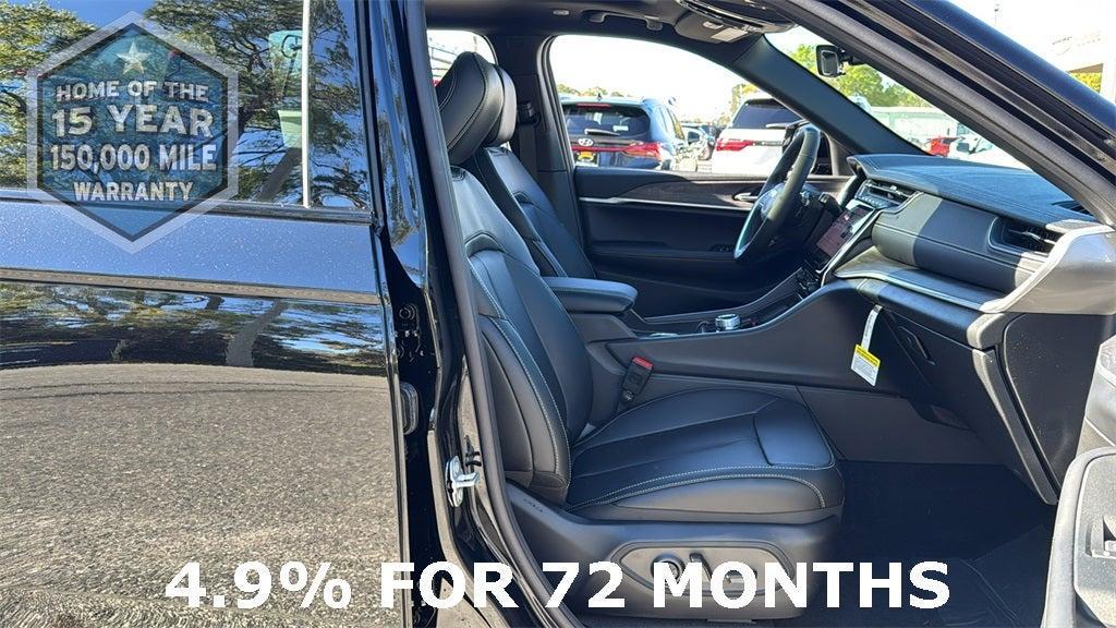 new 2025 Jeep Grand Cherokee car, priced at $42,404