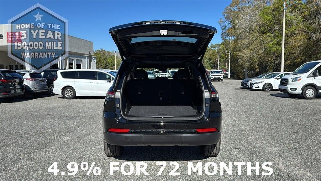 new 2025 Jeep Grand Cherokee car, priced at $42,404