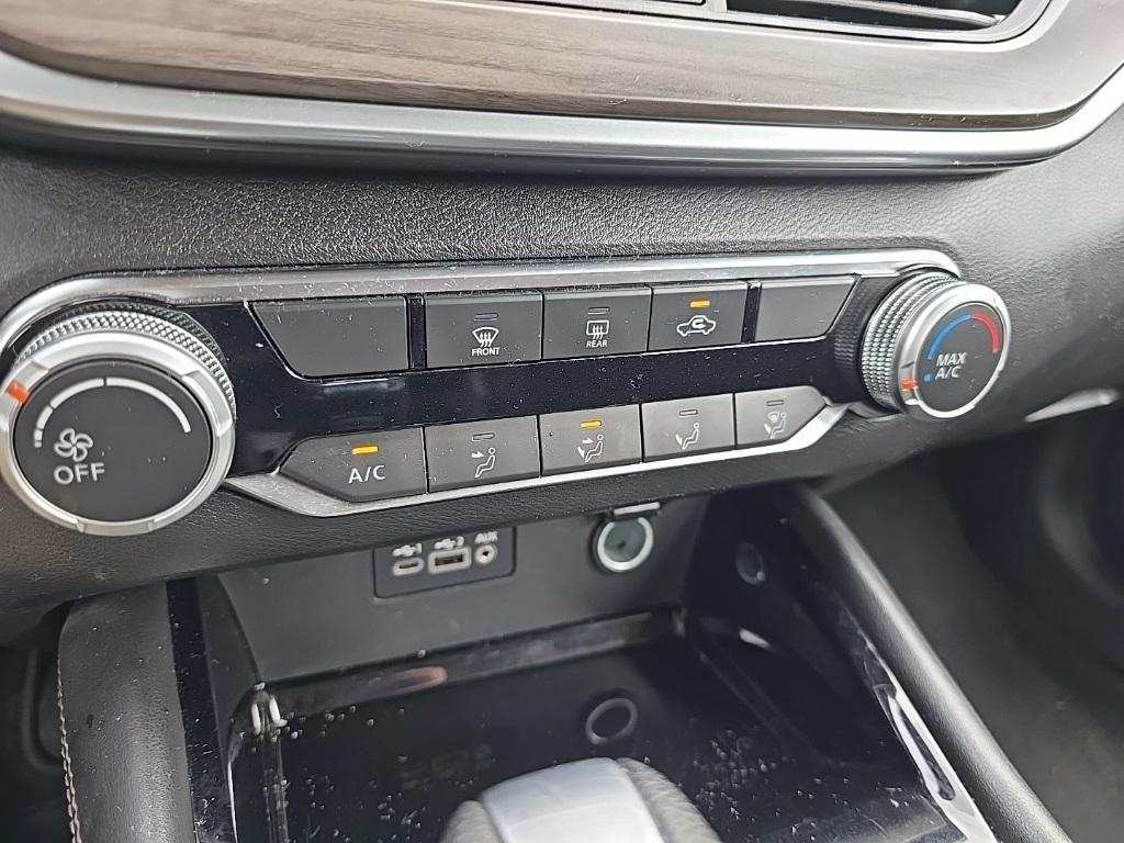used 2023 Nissan Altima car, priced at $21,464