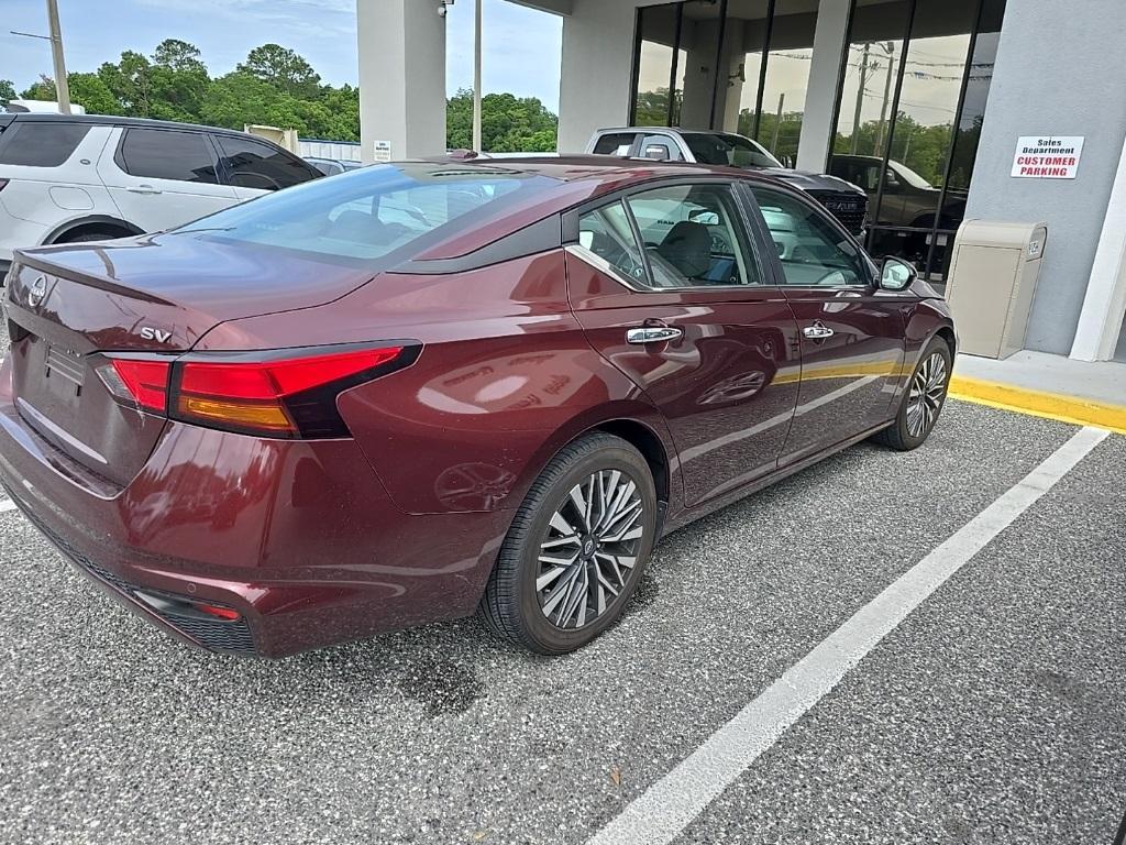 used 2023 Nissan Altima car, priced at $21,464