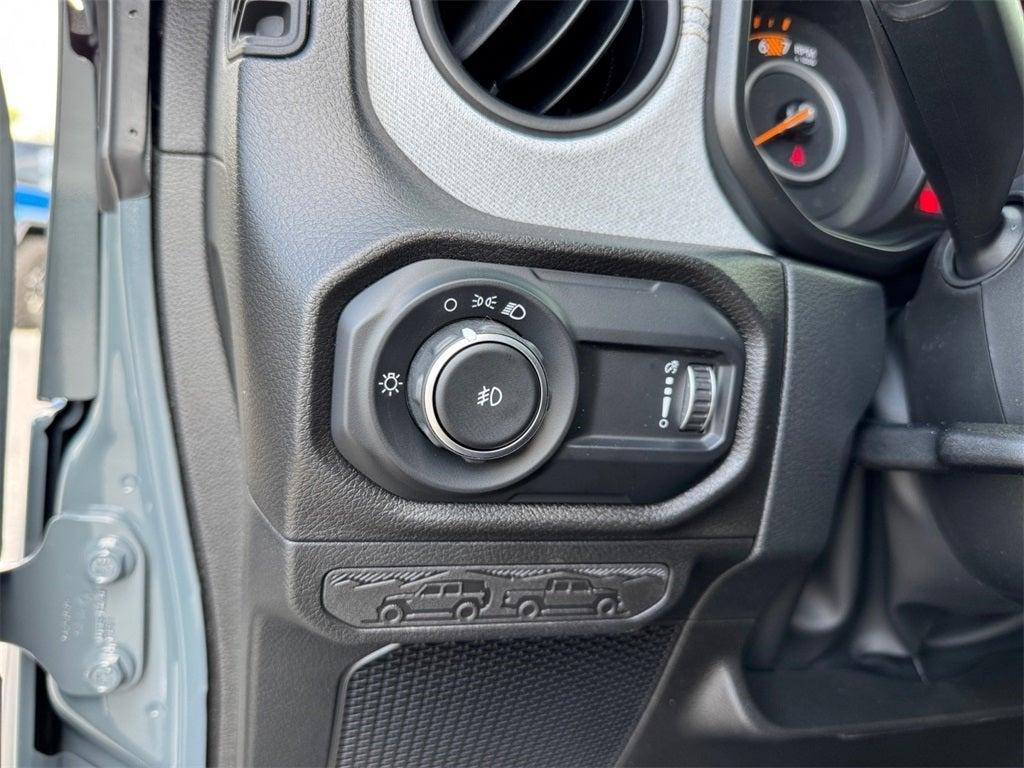 new 2025 Jeep Wrangler car, priced at $31,871