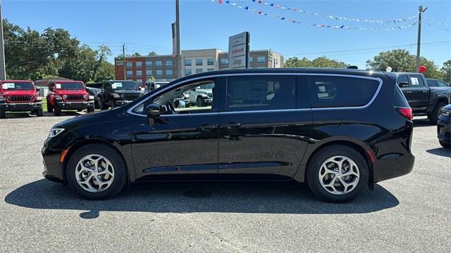 new 2024 Chrysler Pacifica car, priced at $48,140