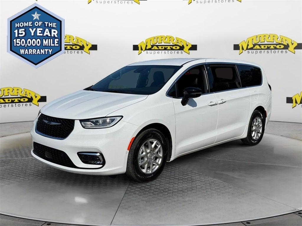 new 2026 Chrysler Pacifica car, priced at $35,242