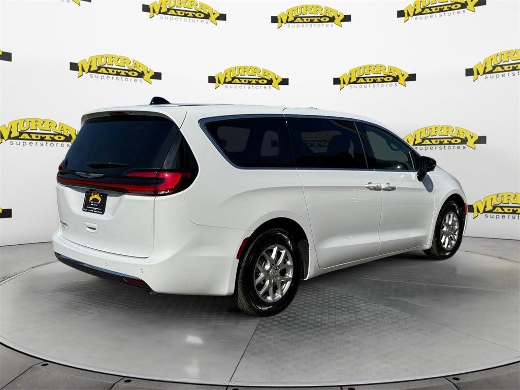 new 2026 Chrysler Pacifica car, priced at $35,242