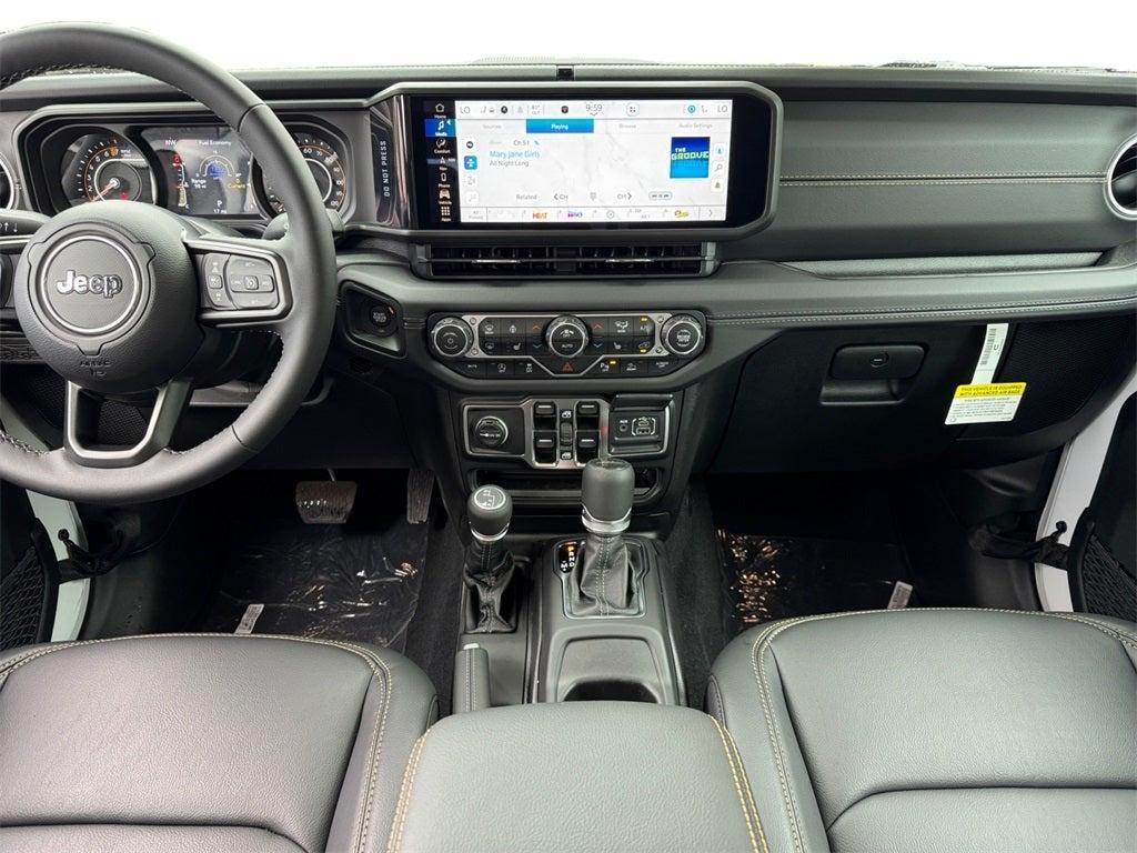 new 2025 Jeep Gladiator car, priced at $45,669