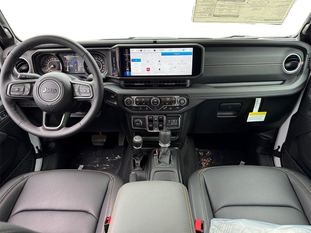 new 2025 Jeep Gladiator car, priced at $45,669