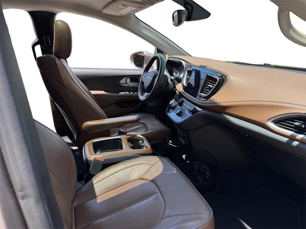 used 2018 Chrysler Pacifica car, priced at $15,500