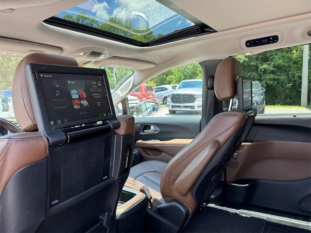 used 2018 Chrysler Pacifica car, priced at $15,500