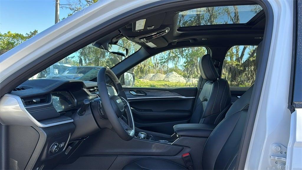 new 2025 Jeep Grand Cherokee car, priced at $44,504