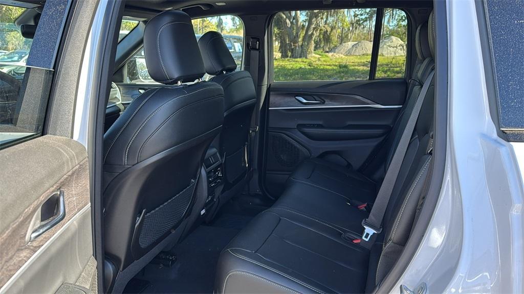 new 2025 Jeep Grand Cherokee car, priced at $42,973